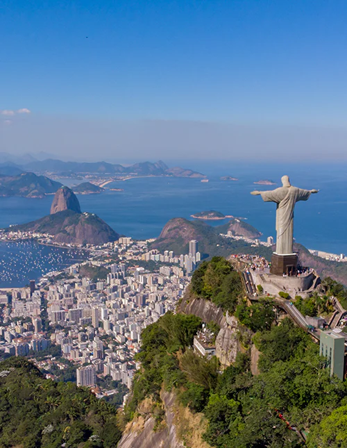 Luchtfoto van het Christusbeeld en Rio de Janeiro, Brazilië