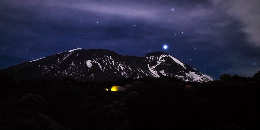 nacht op de Kilimanjaro
