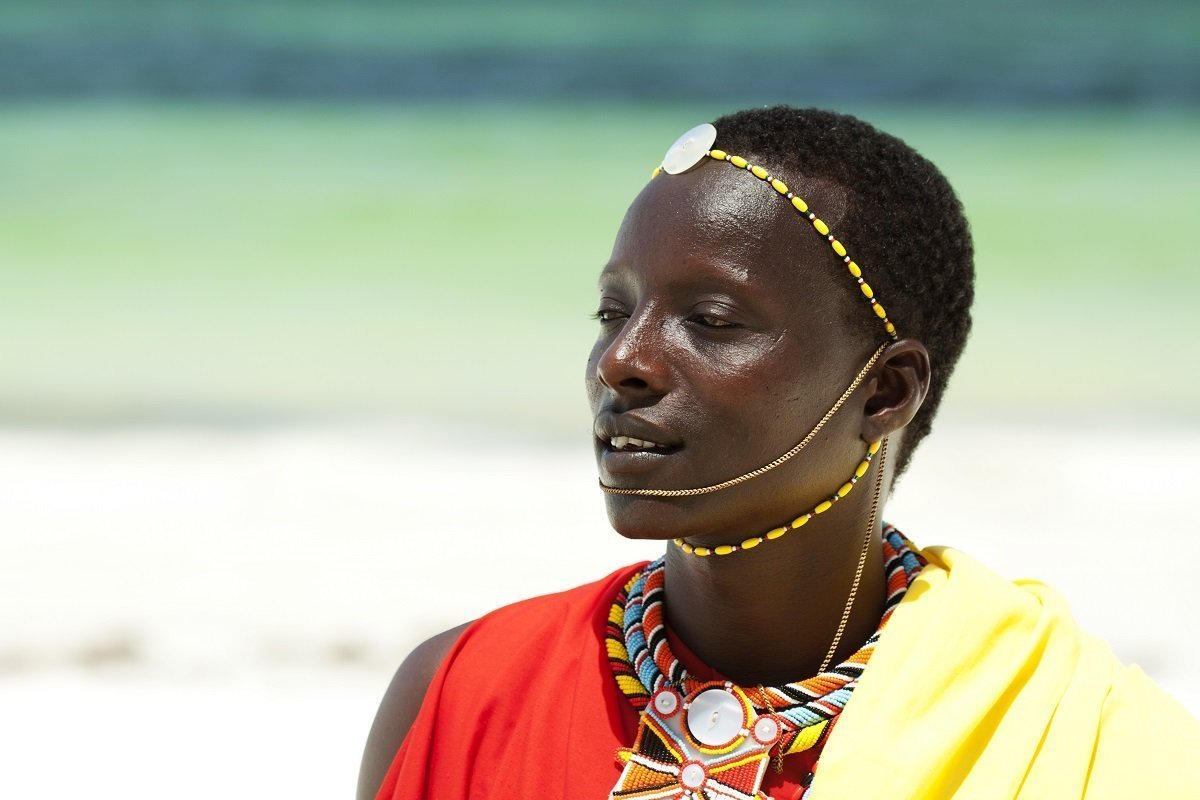 Masai op het strand van Mombasa