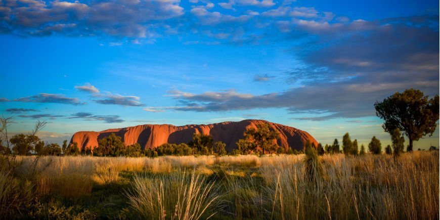 Zonsondergang boven Uluru