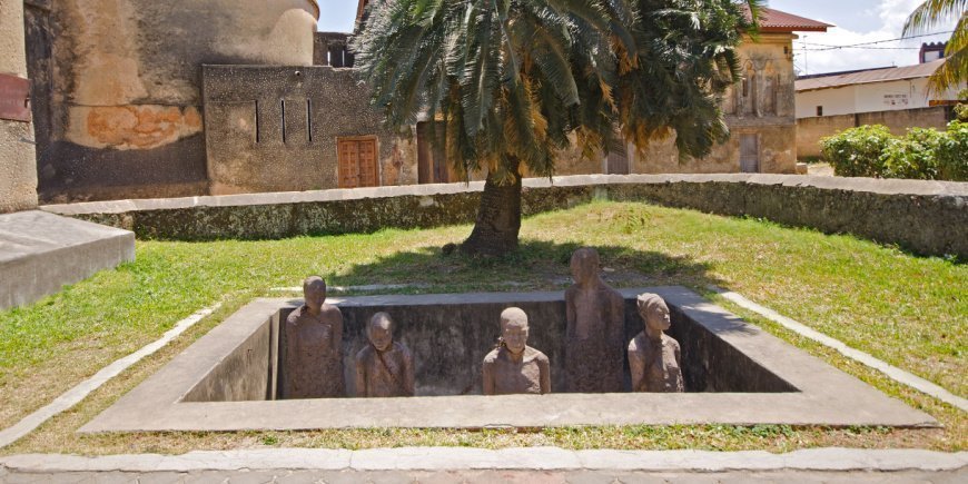 Omheining van de oude slavenmarkt in Stone Town, Zanzibar