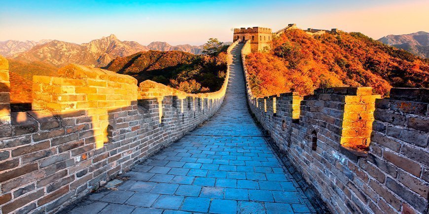 Herfstkleuren bij de Grote Muur in Beijing