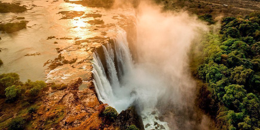 Uitzicht op de Victoria watervallen in Zambia