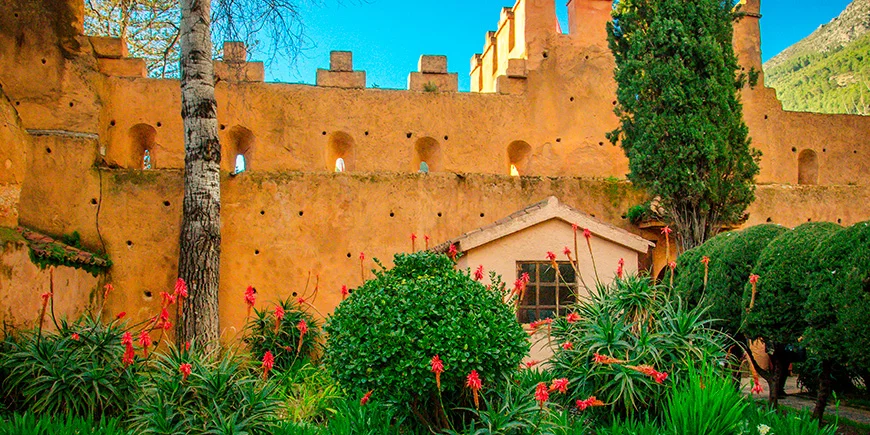 Kasbah-tuin in medina in Chefchaouen