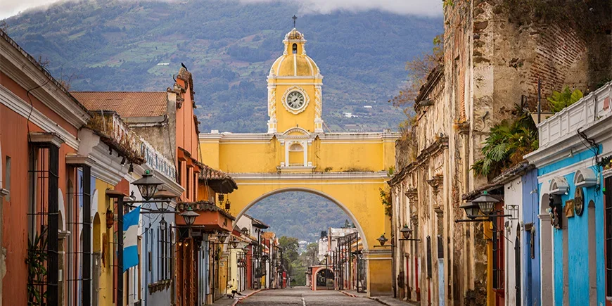 Lege straat in Antigua, Guatemala