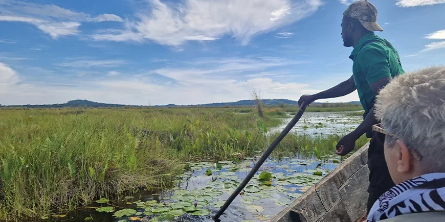 Tijdens een bootsafari op zoek naar de schoenbekooievaar