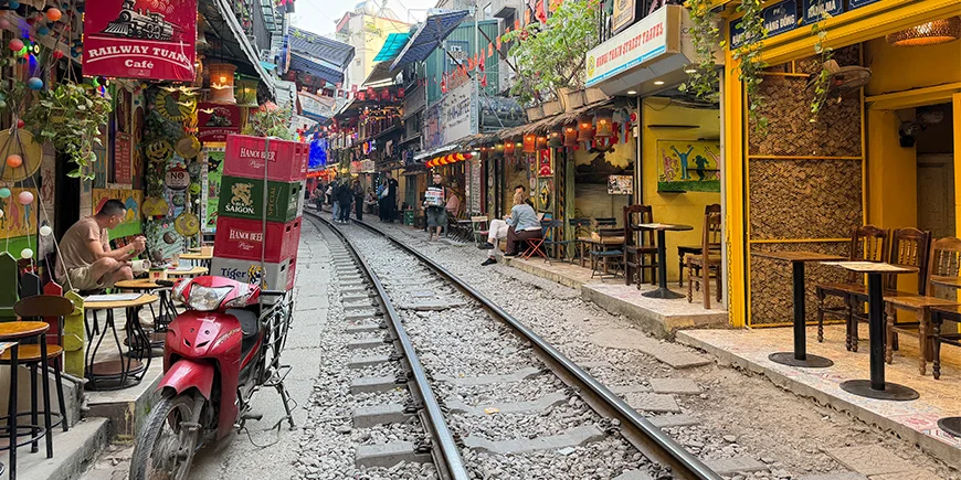 Treinstraat in Hanoi, Vietnam