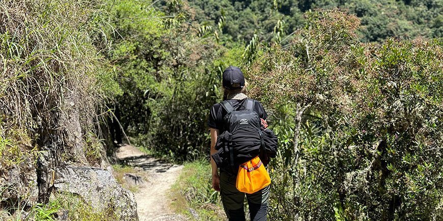 Vrouw maakt Inca trektocht in Peru