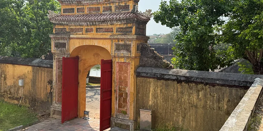 Het keizerlijk paleis in Hué in Centraal-Vietnam