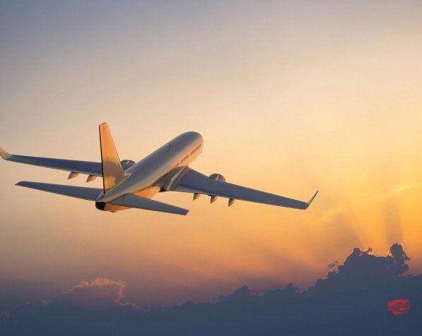 Vliegtuig op weg van Nederland naar Tanzania